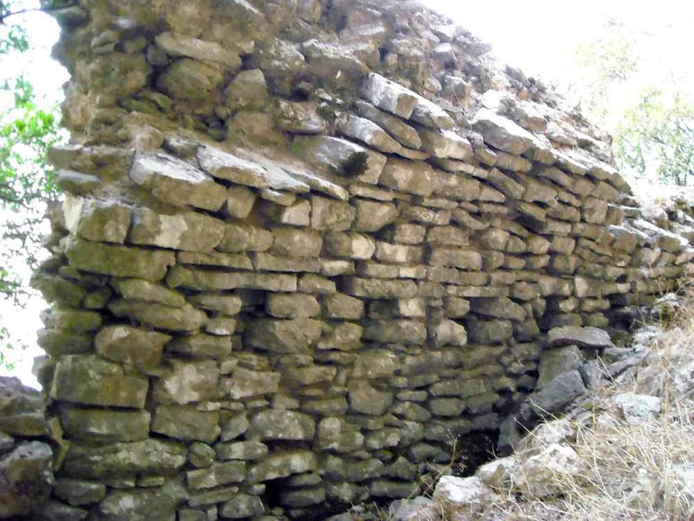 Araklovon Castle