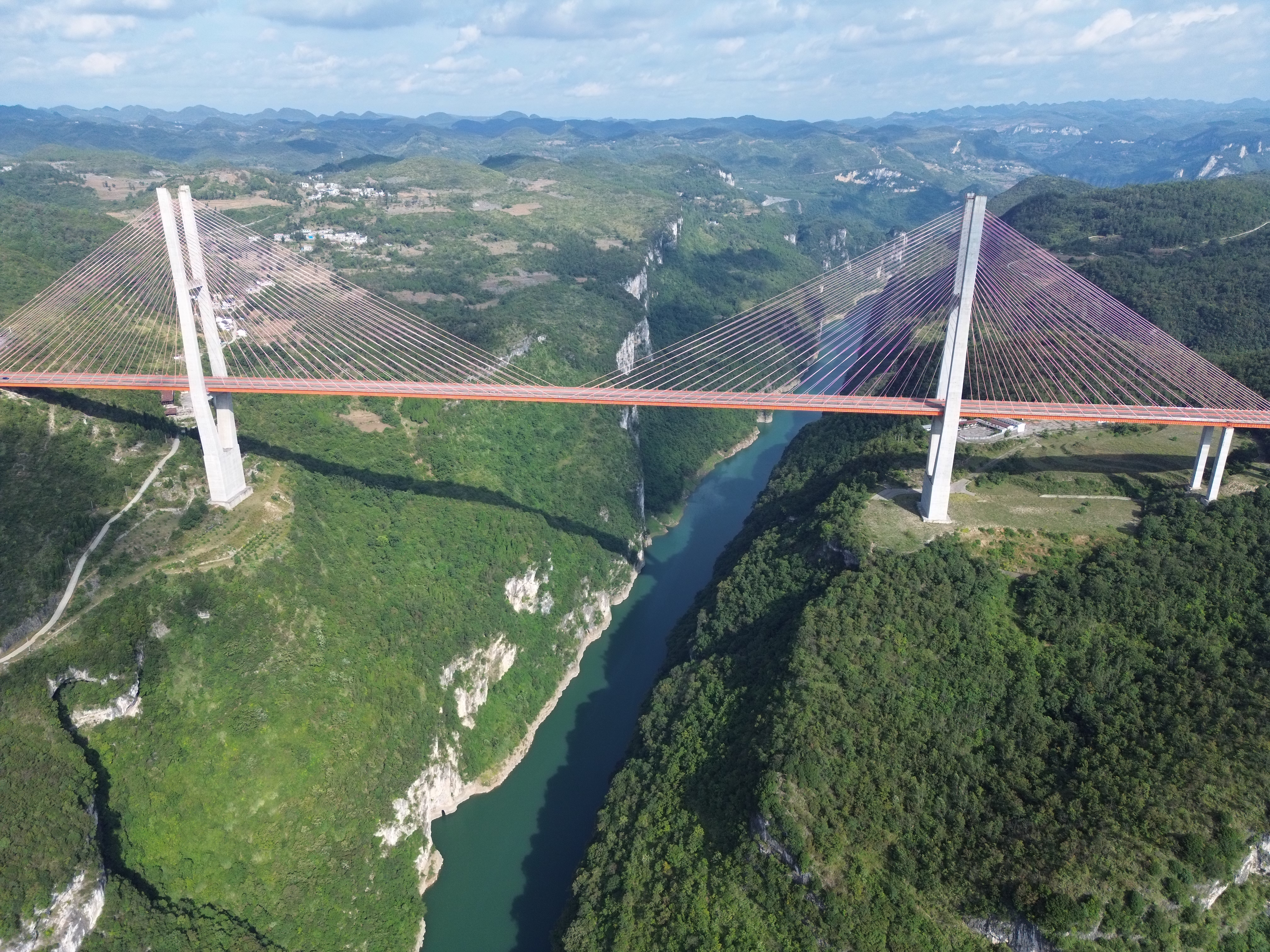 Liuguanghe Xiqian Expressway Bridge