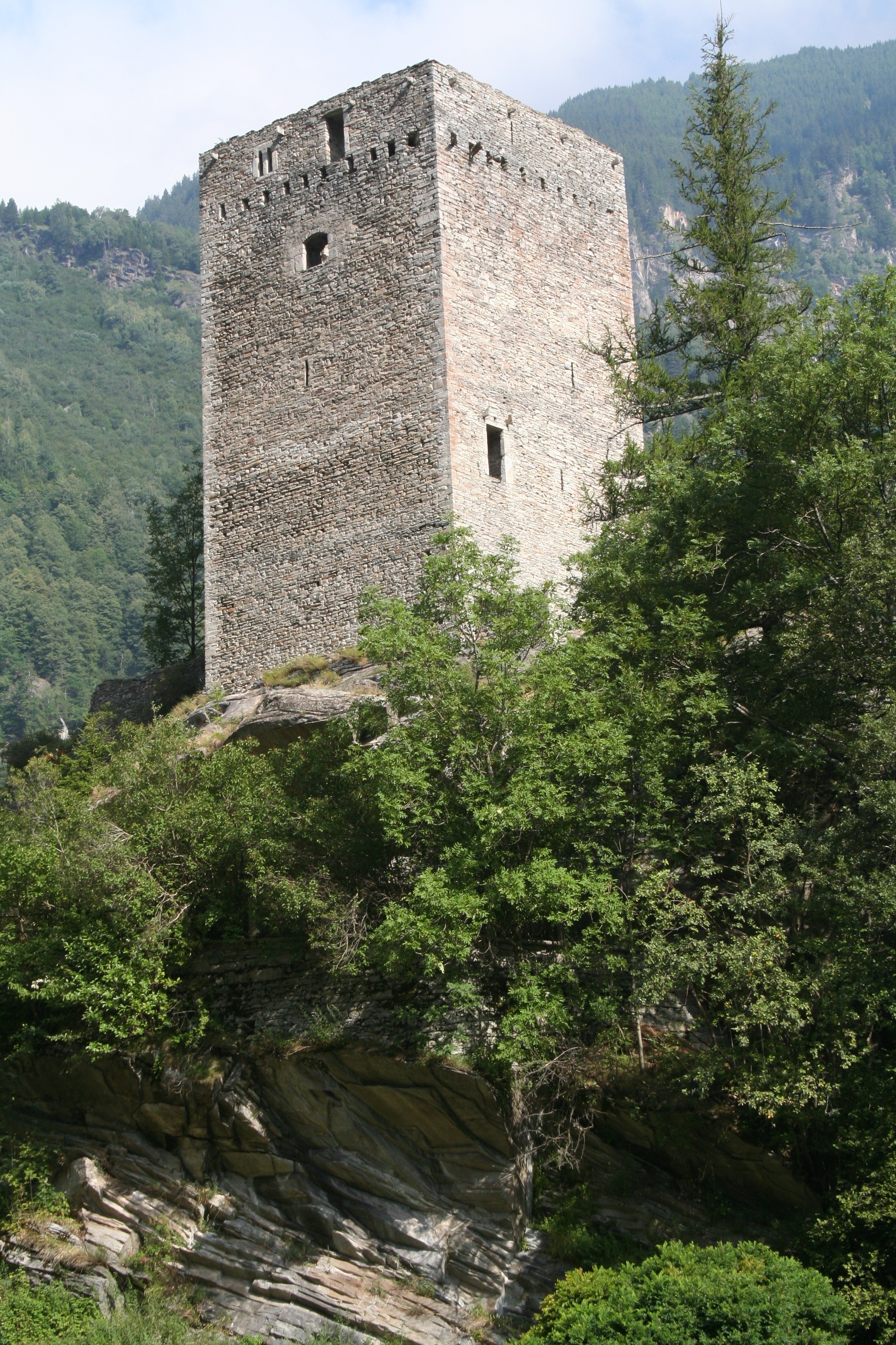 Castelmur Castle