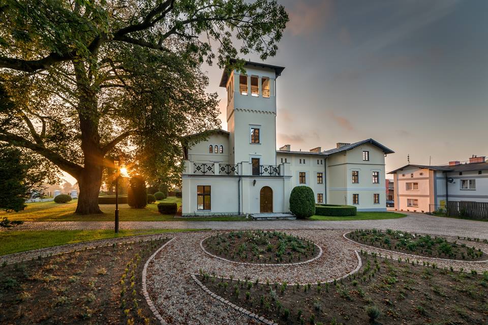 Kłanino Palace