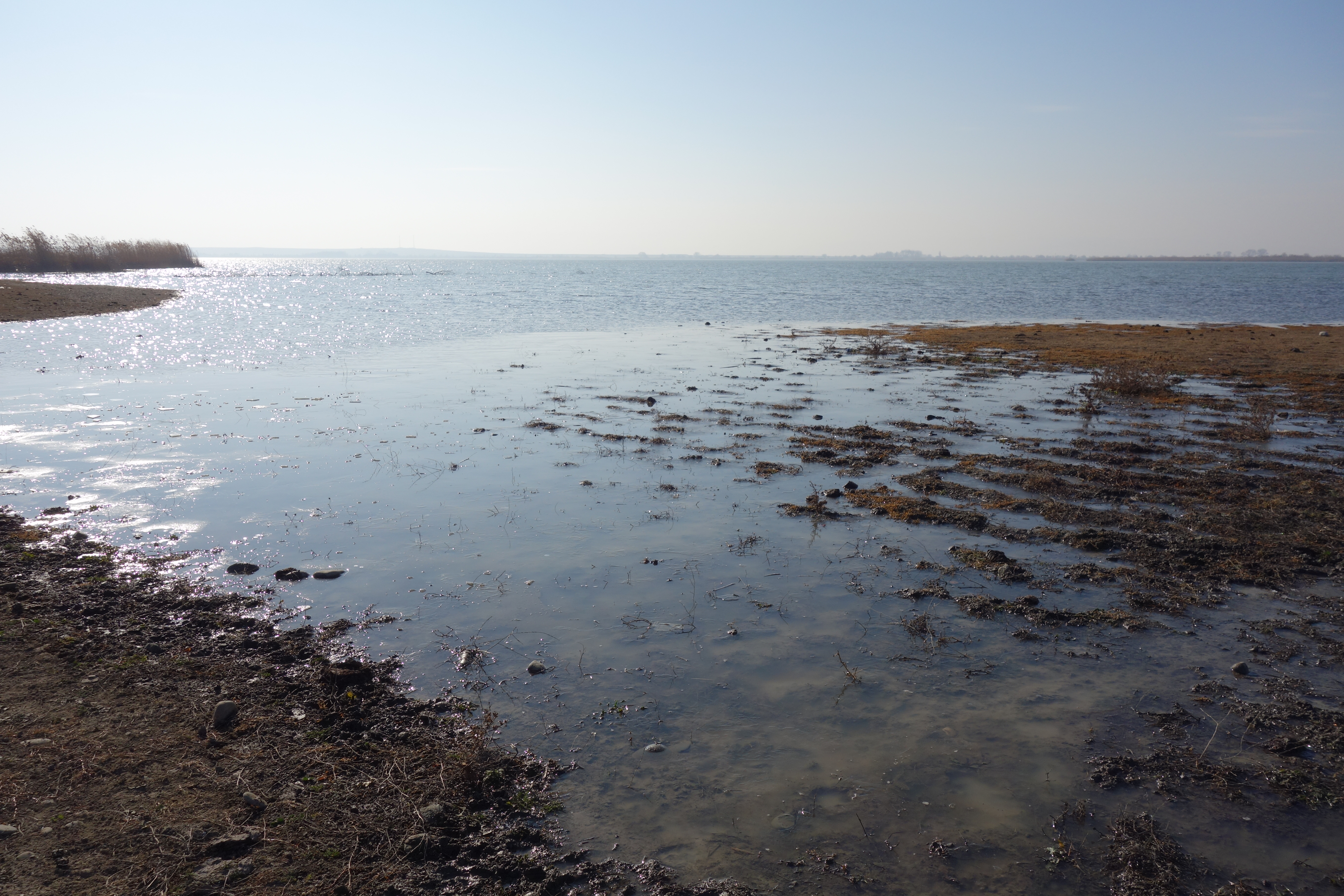 Jandari Lake
