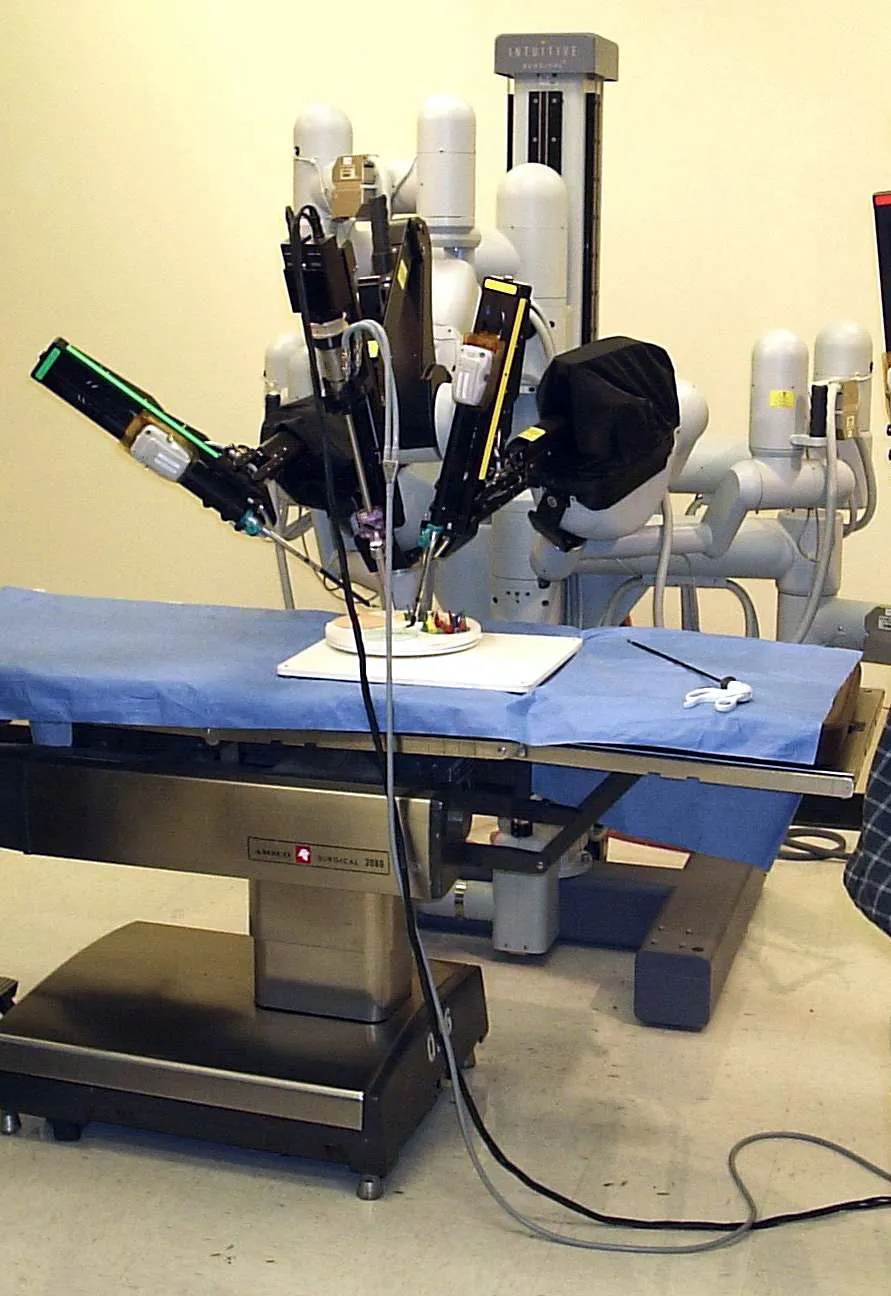 Kyrgyz Academy Unveils First Robotic Surgery System, Performs Initial Operation
