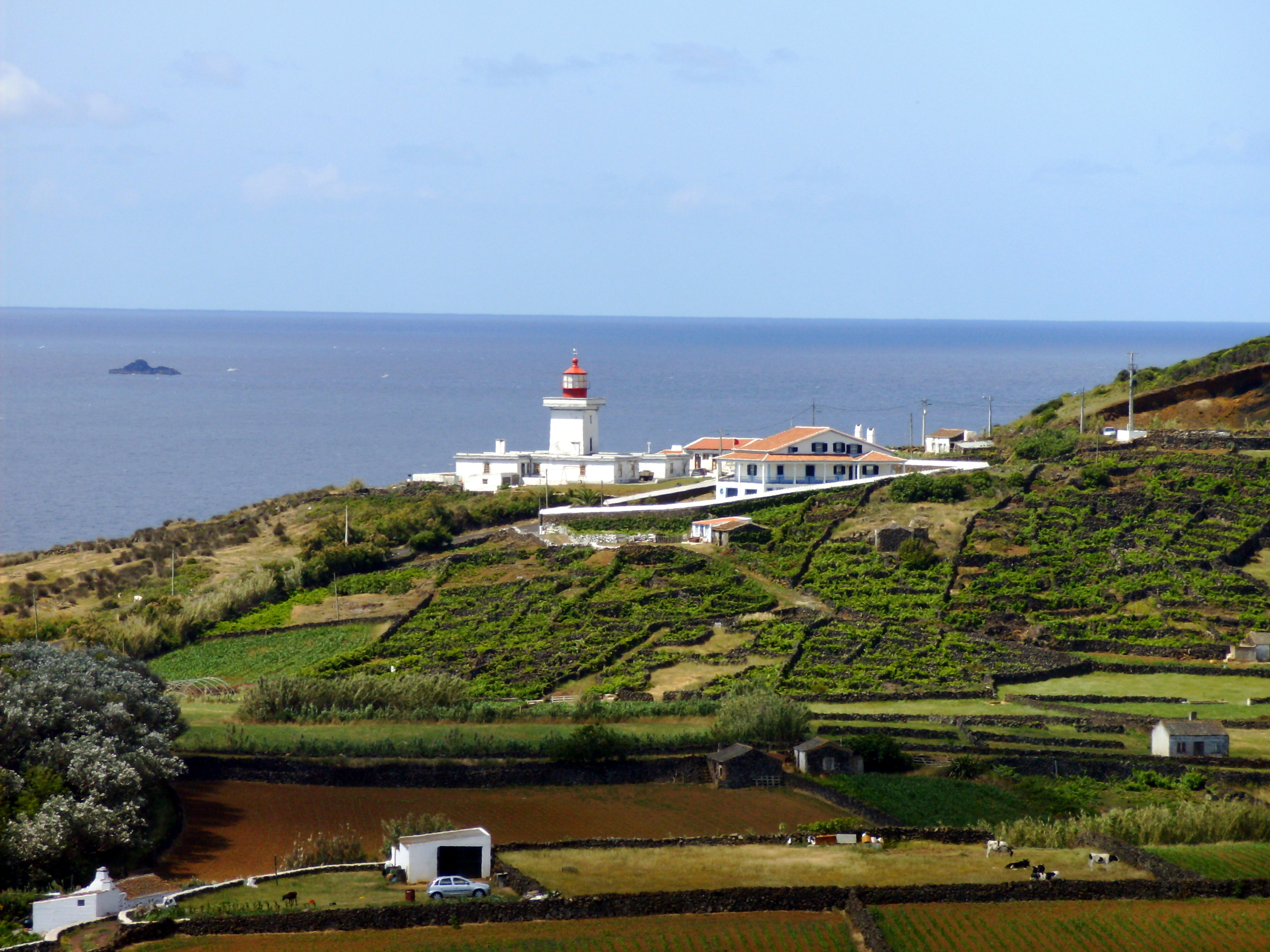 Ponta das Contendas Lighthouse