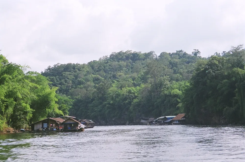 Sai Yok Noi waterfall