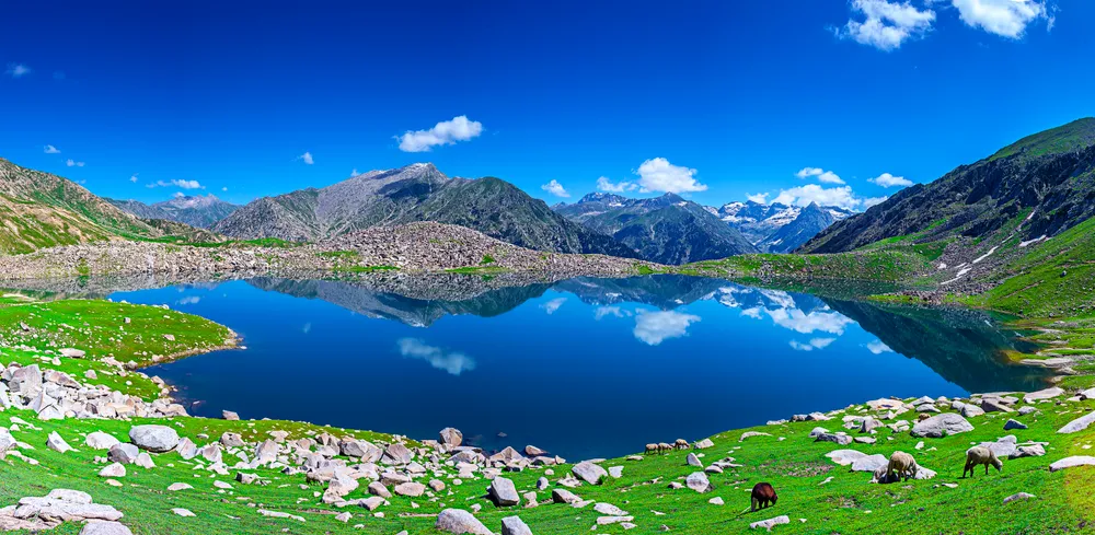 Daral Lake
