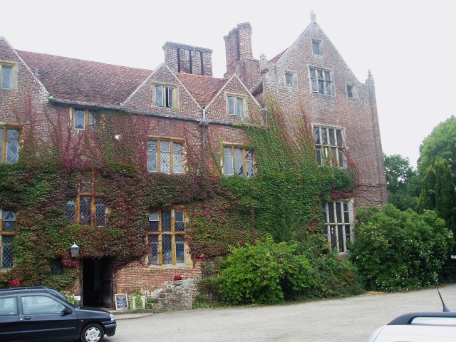 Bolebroke Castle