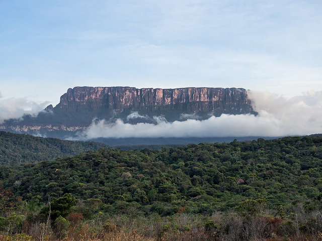 Aprada Tepuy