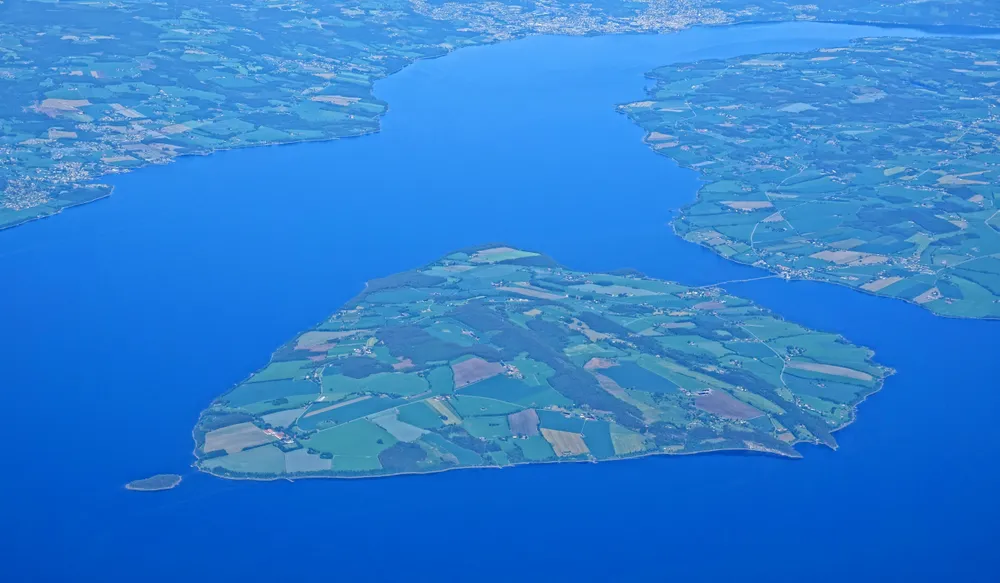 Helgøya