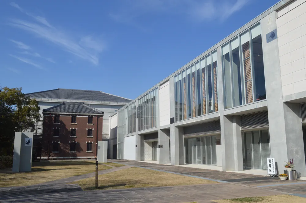 Iwase Bunko Library