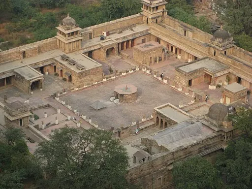 Gujari Mahal Archaeological Museum