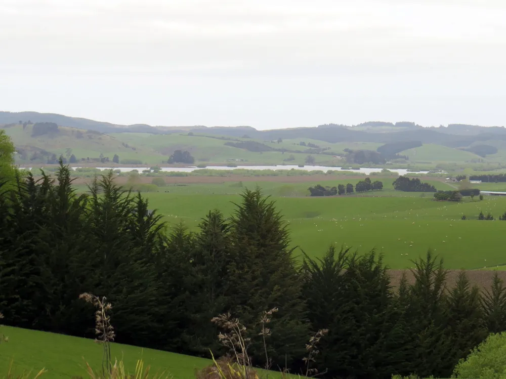 Lake Tuakitoto