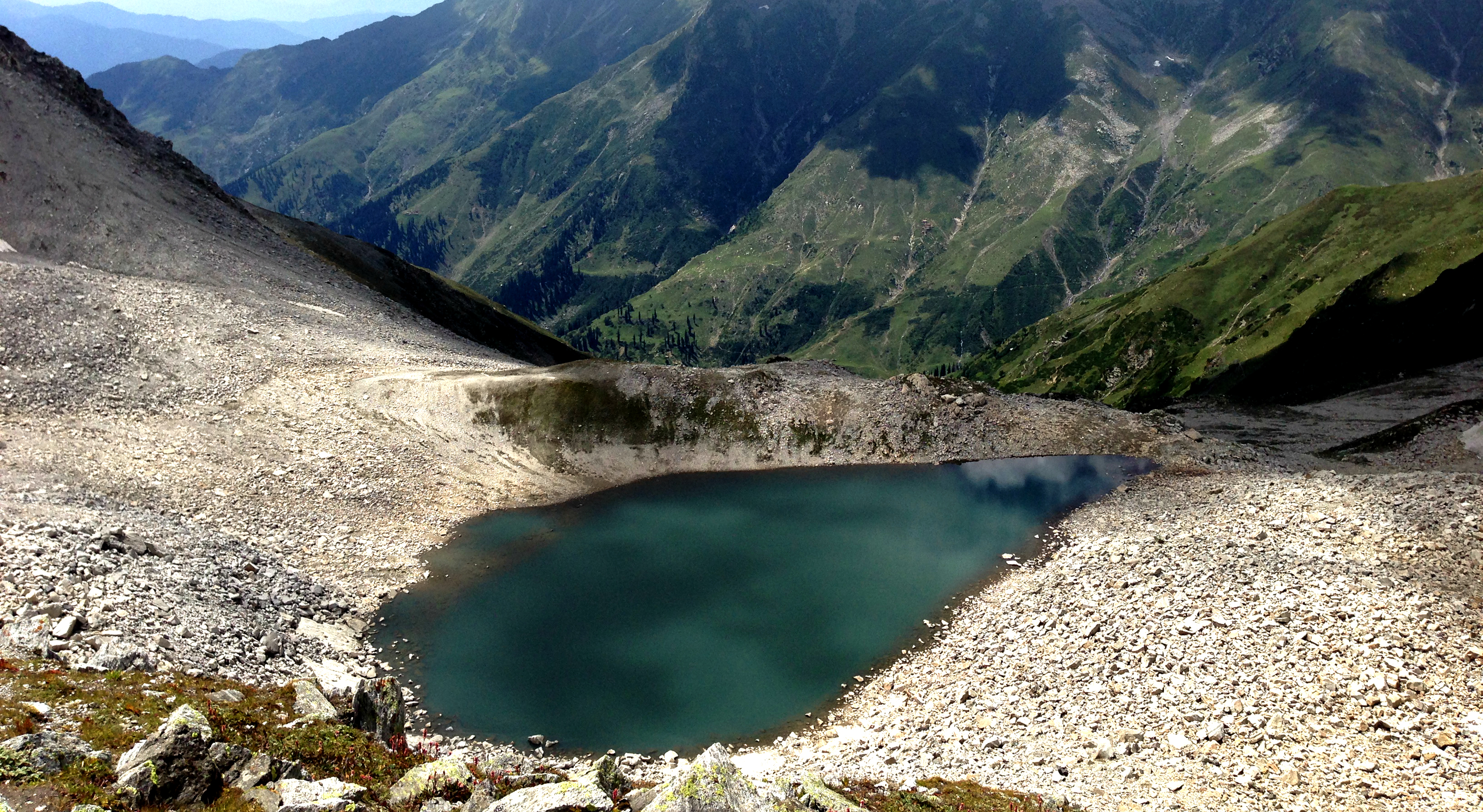 Ansoo Lake
