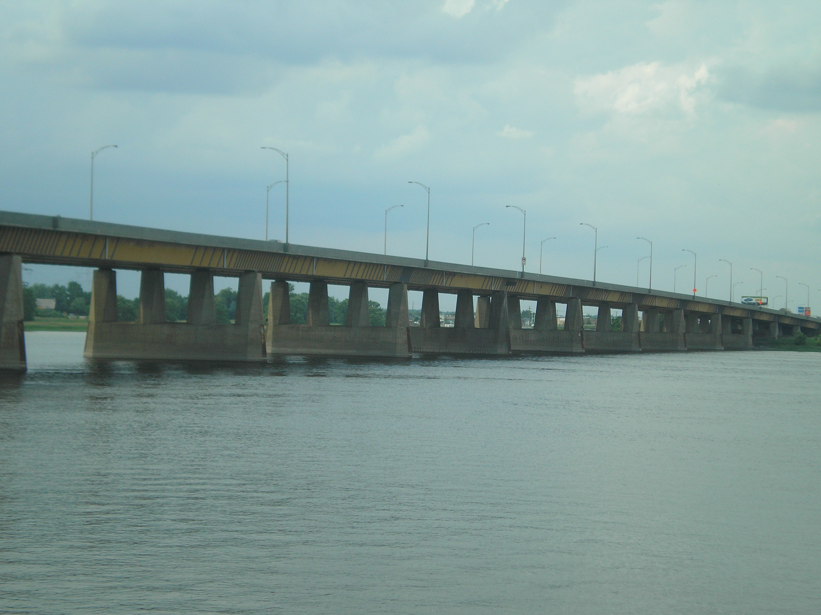 Charles de Gaulle Bridge