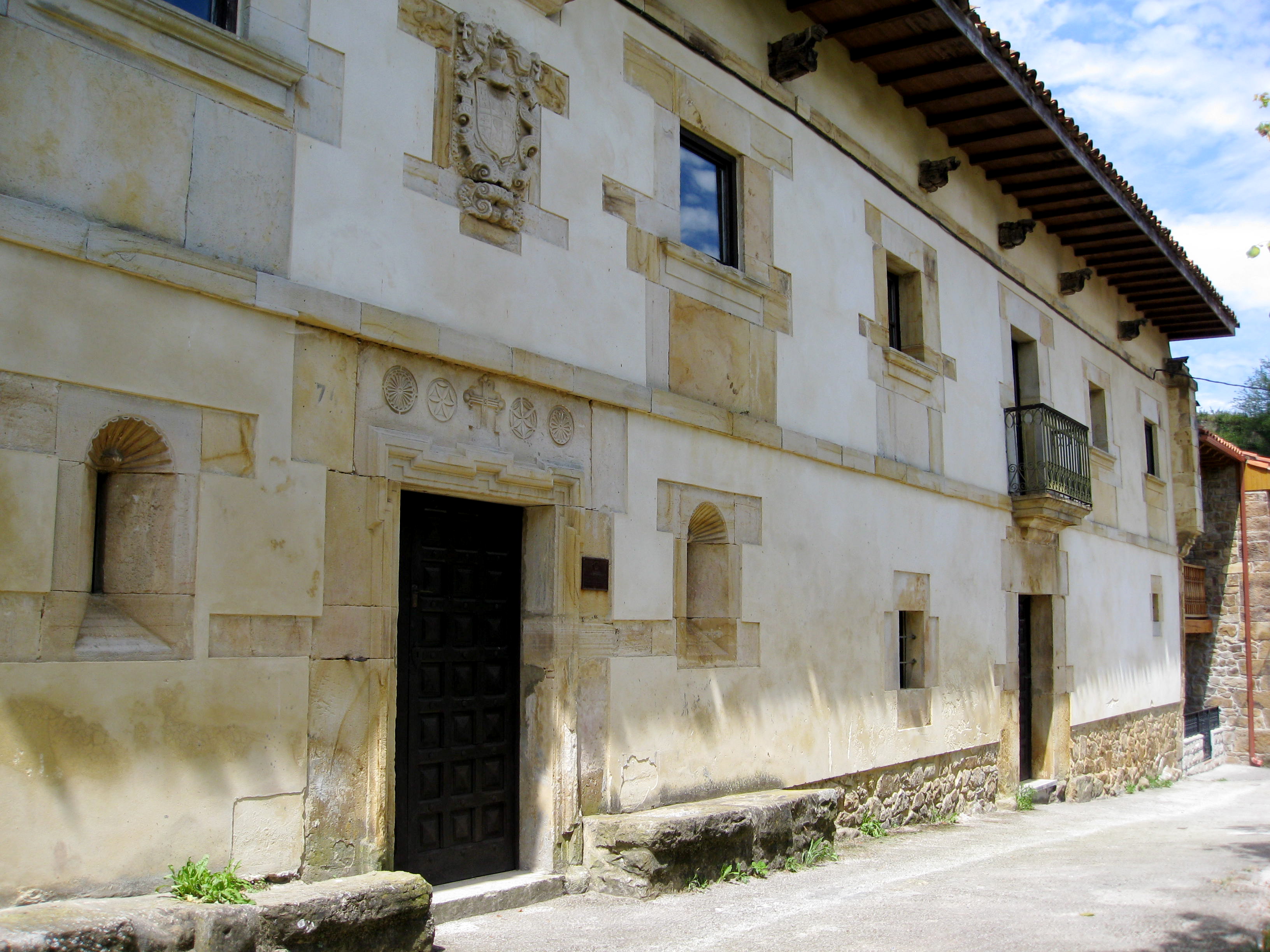 Mayorazgo Palace