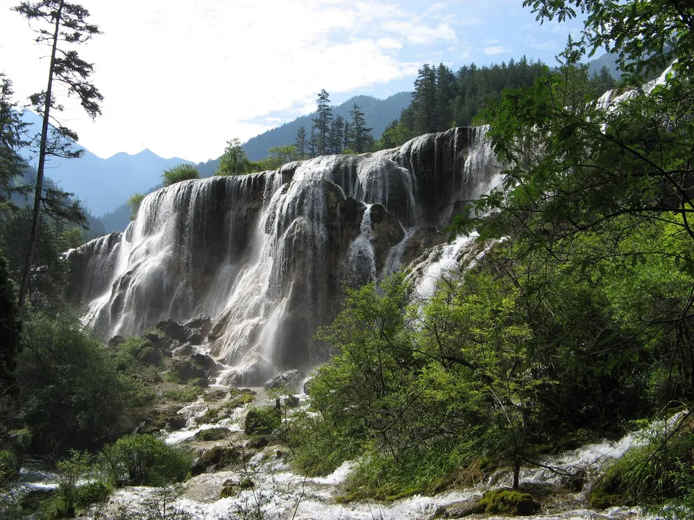Pearl Shoal Waterfall