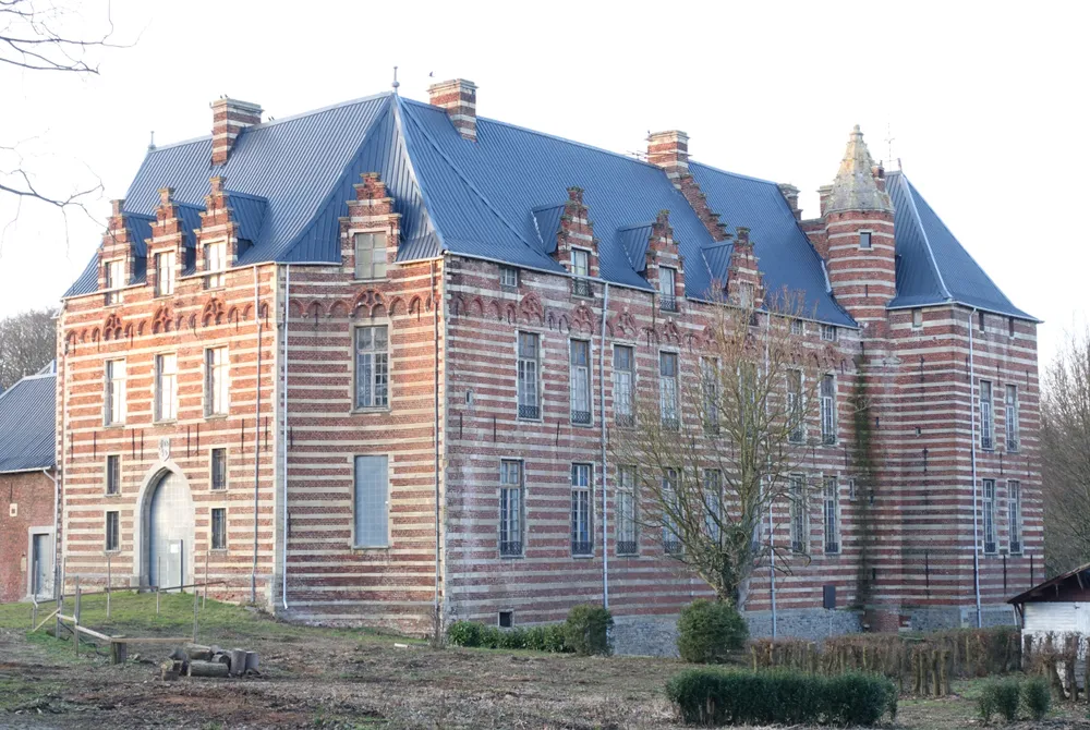 Heers Castle
