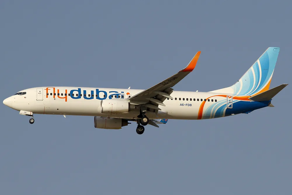 杜拜航空班機副機長艙內失控攻擊機長，企圖劫持航機迫降沙烏地阿拉伯安全落幕