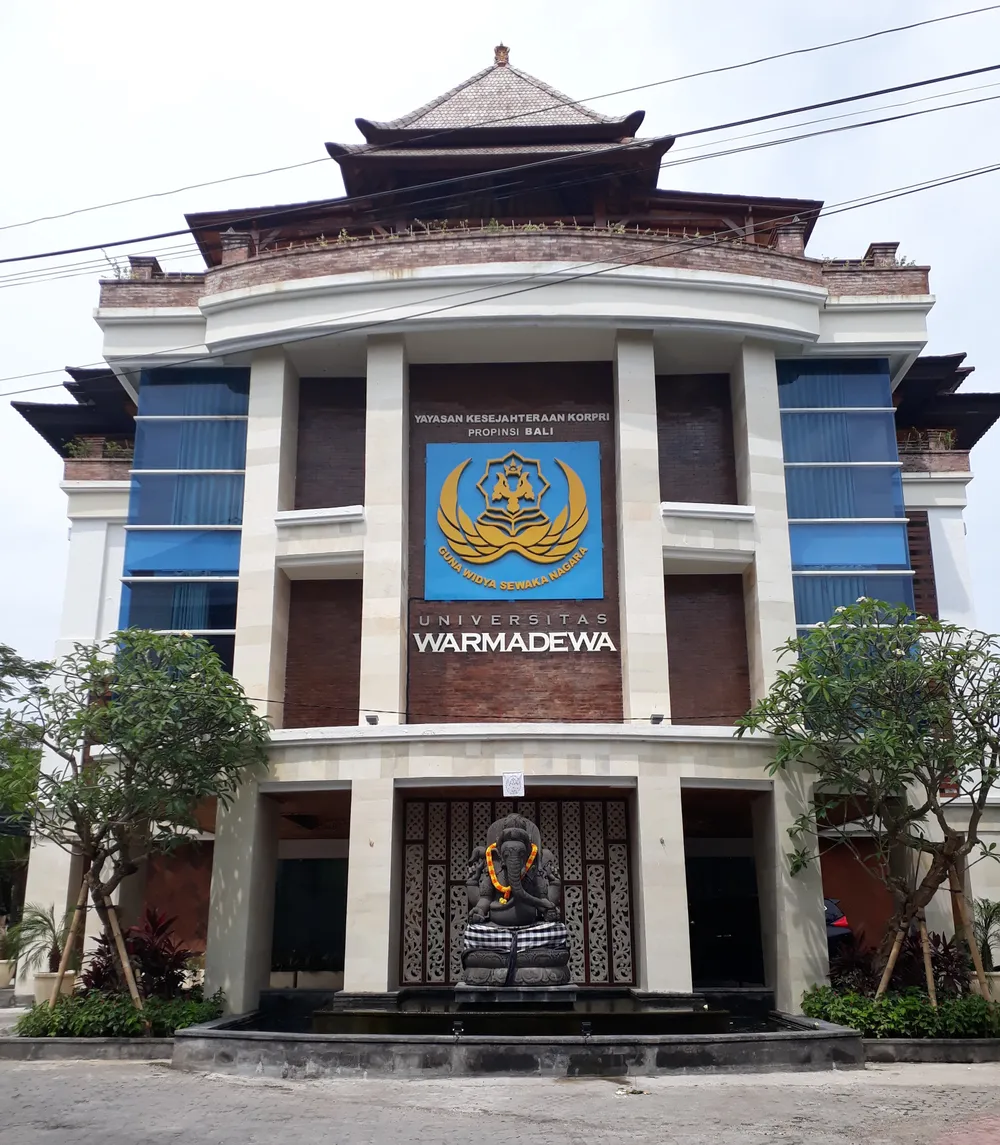 Universitas Warmadewa
