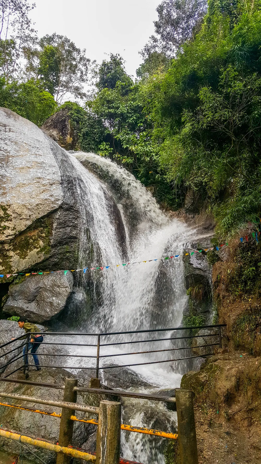 Jhor waterfall