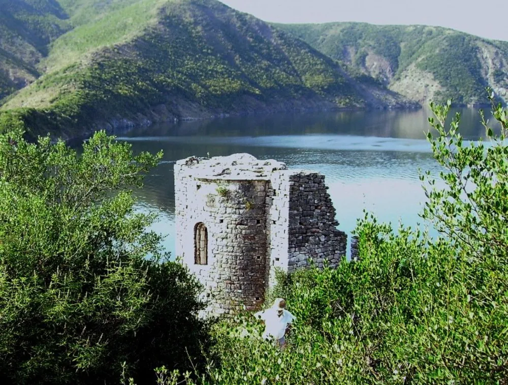 Shurdhah Island