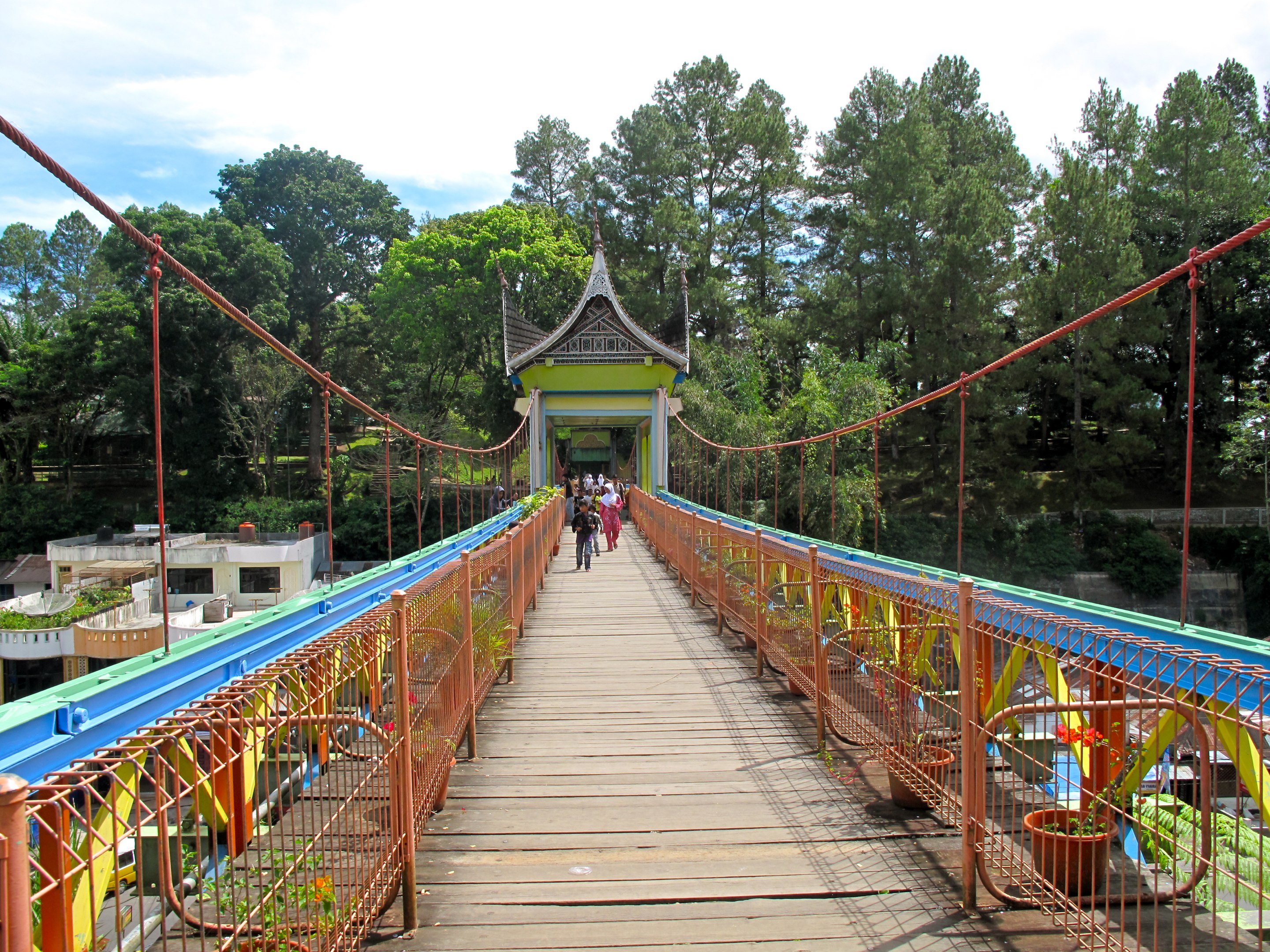 Limpapeh Bridge