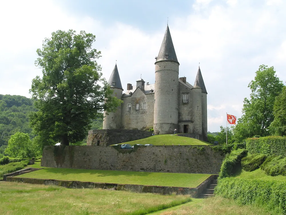 Castle of Vêves