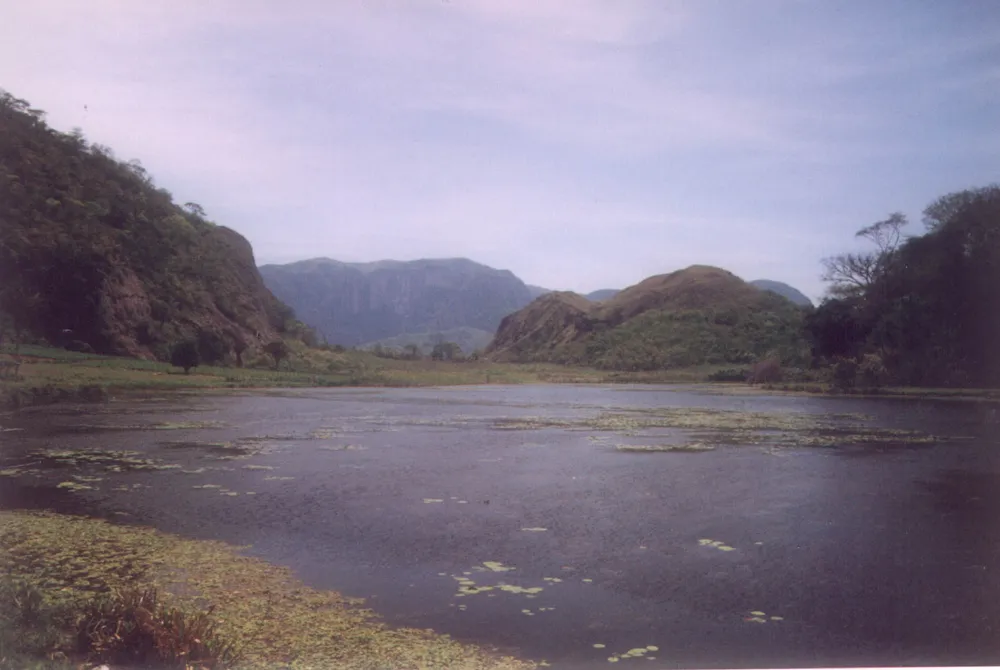 Volcán Lake