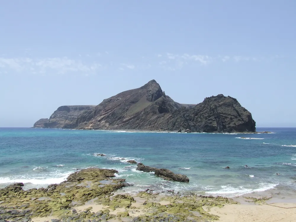 Cal Islet