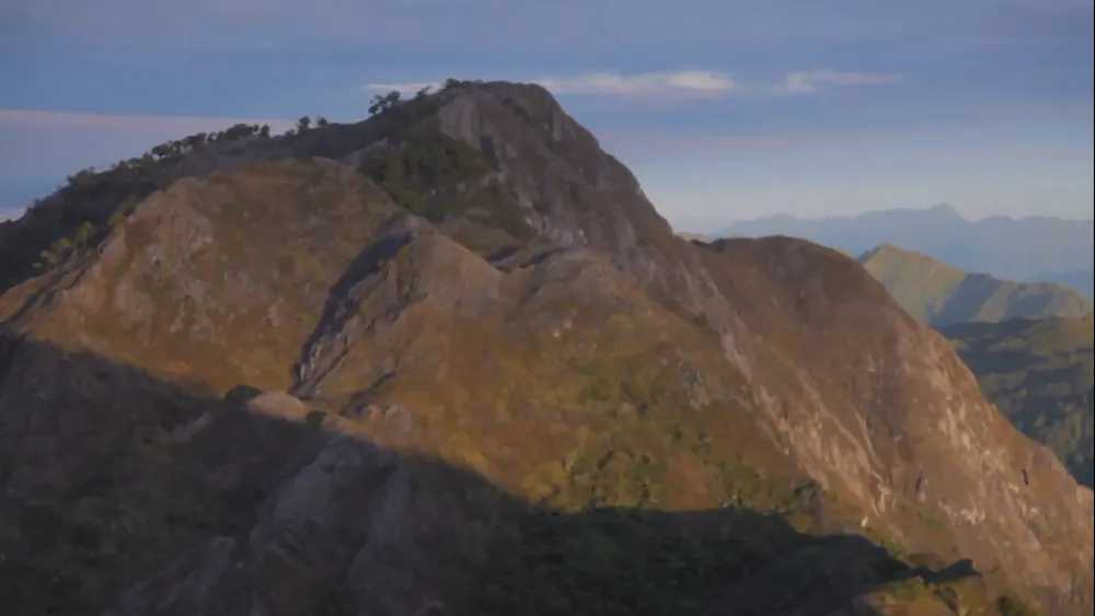 Gunung Binaiya