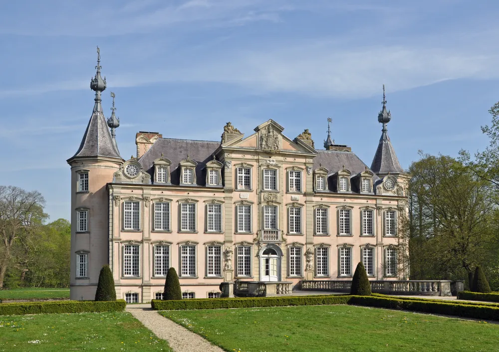 Poeke Castle