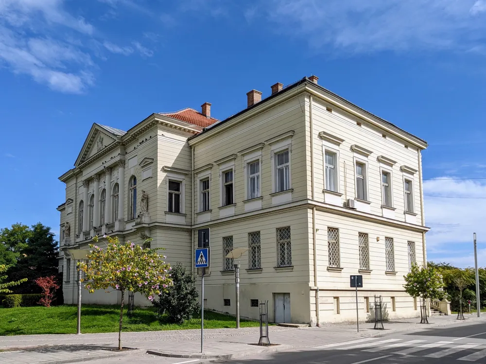 Srem Museum