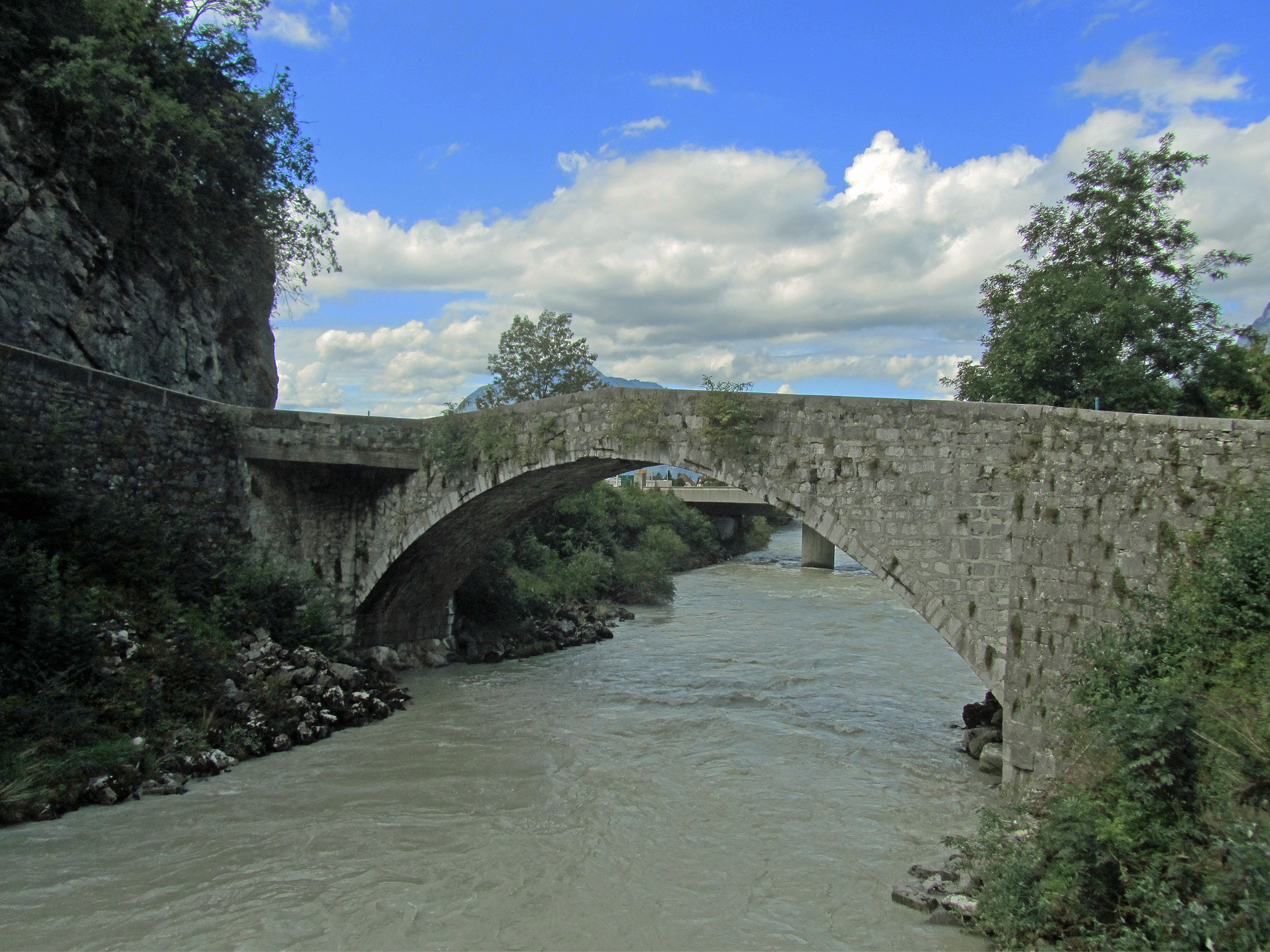 Pont Vieux de Cluses