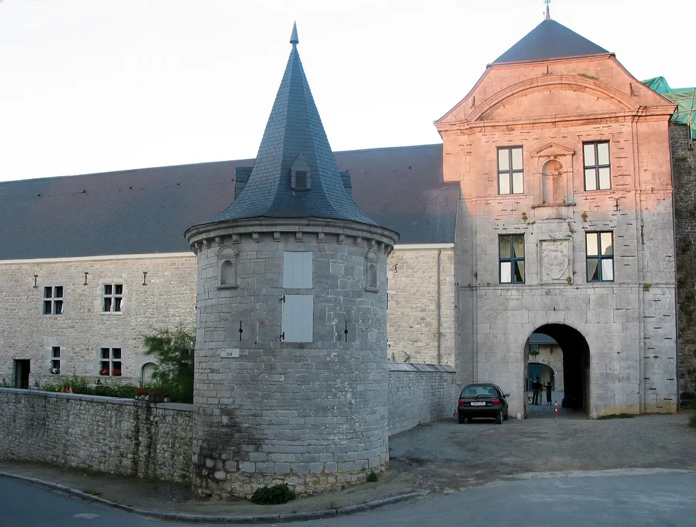 Xhos Castle
