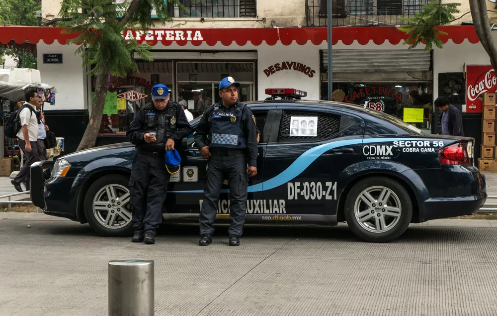 墨西哥警方突襲地下診所，救出8名受害者，斬緊CJNG勢力