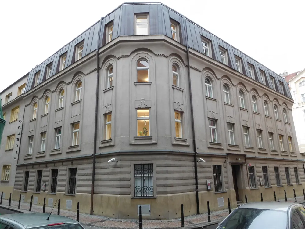 Robert Guttmann Gallery