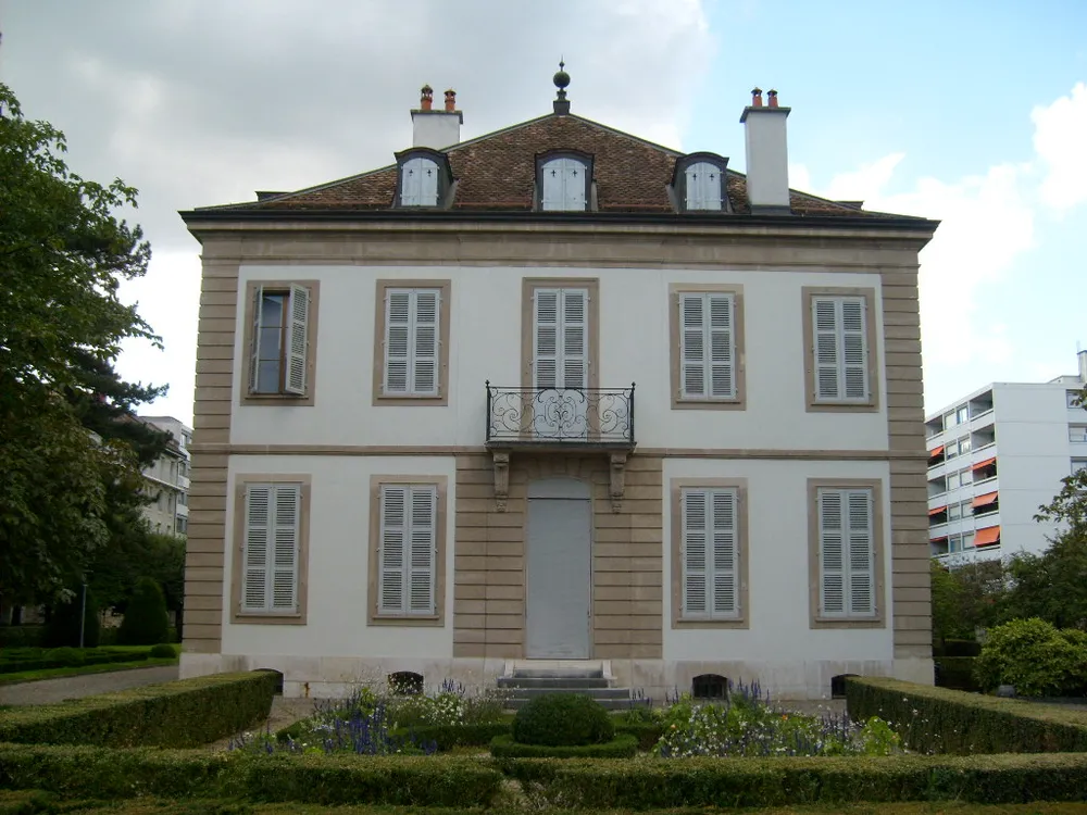 Voltaire Institute and Museum