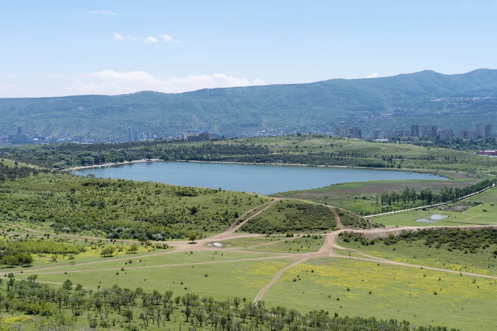 Lisi Lake