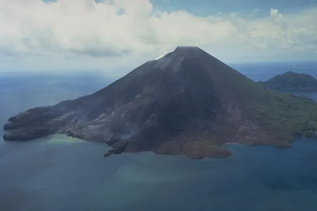 Gunungapi Island