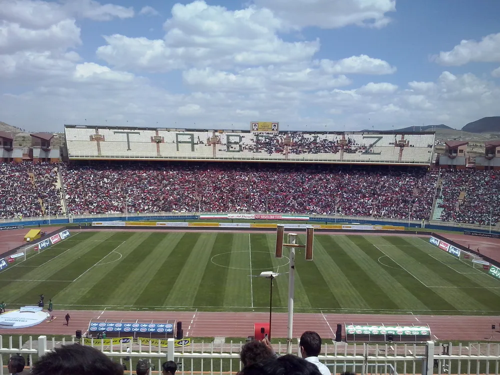 Yadegar-e Emam Stadium