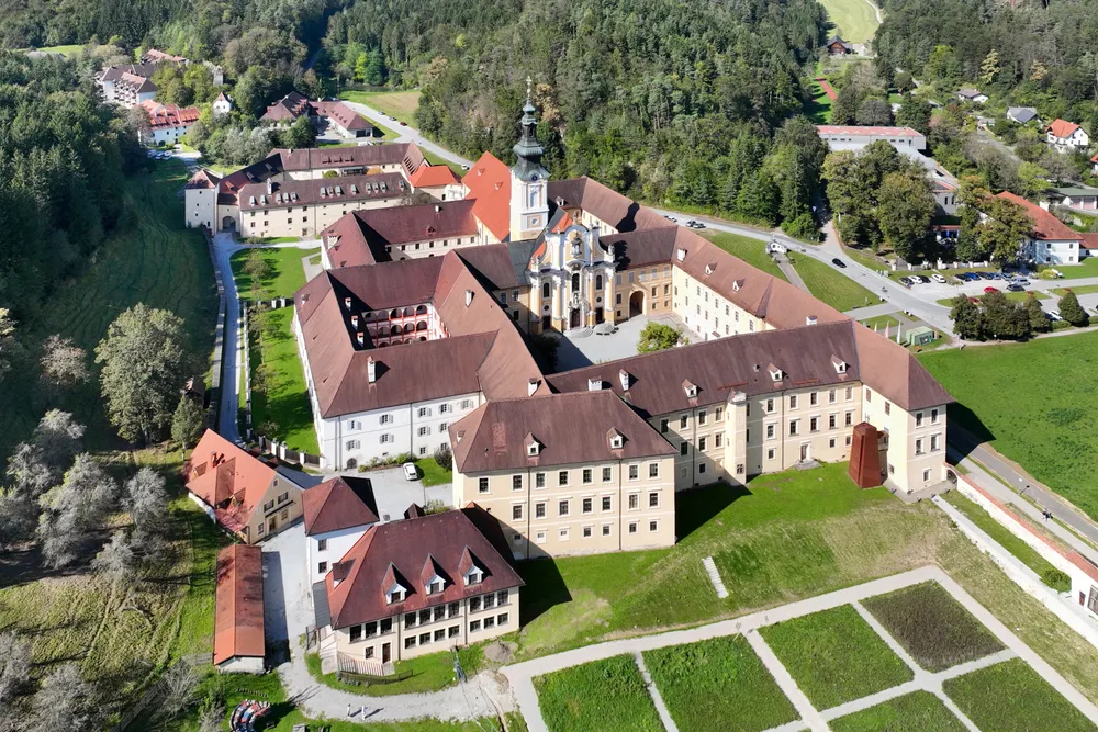 Rein Abbey
