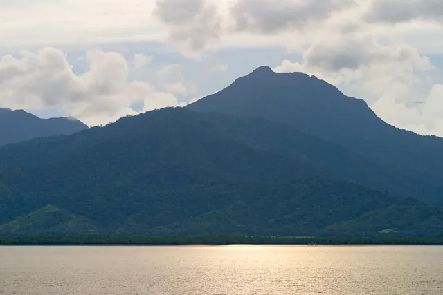 Thumb Peak