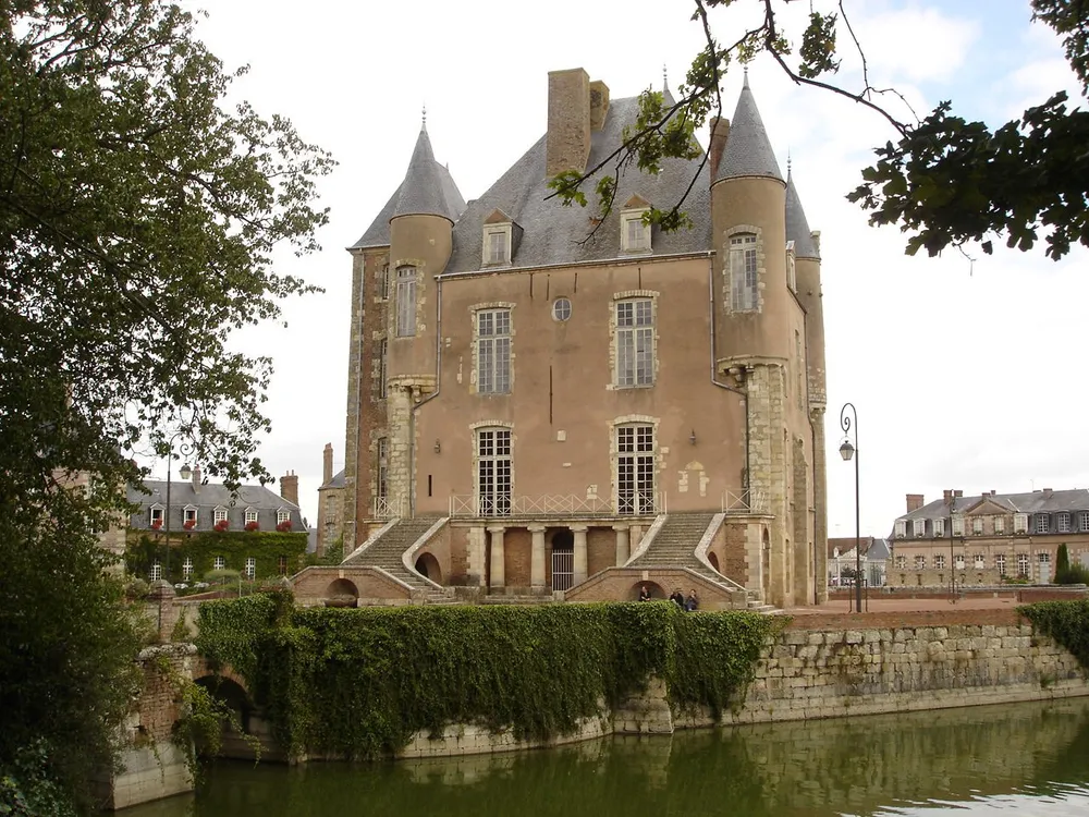 Château de Bellegarde (Loiret)