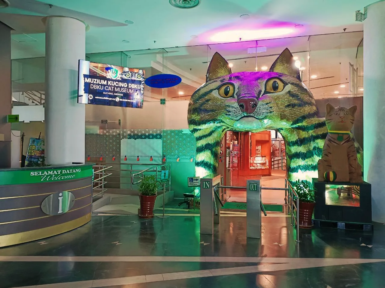 Kuching Cat Museum