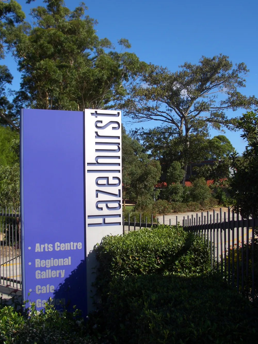 Hazelhurst Regional Gallery and Arts Centre