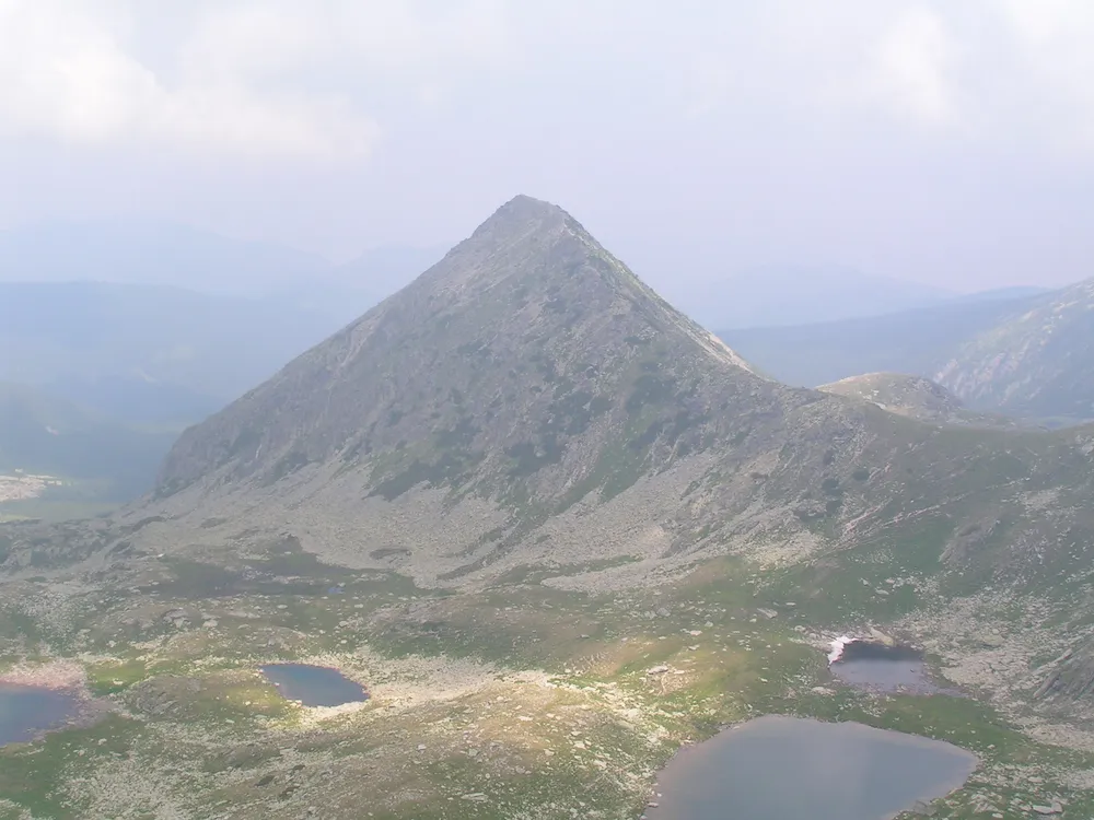 Păpușa Peak