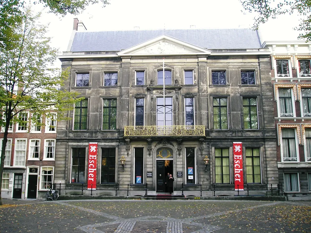 Lange Voorhout Palace