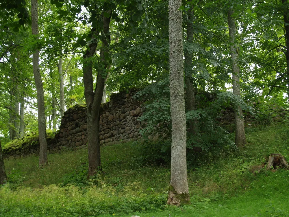 Burtnieki Castle