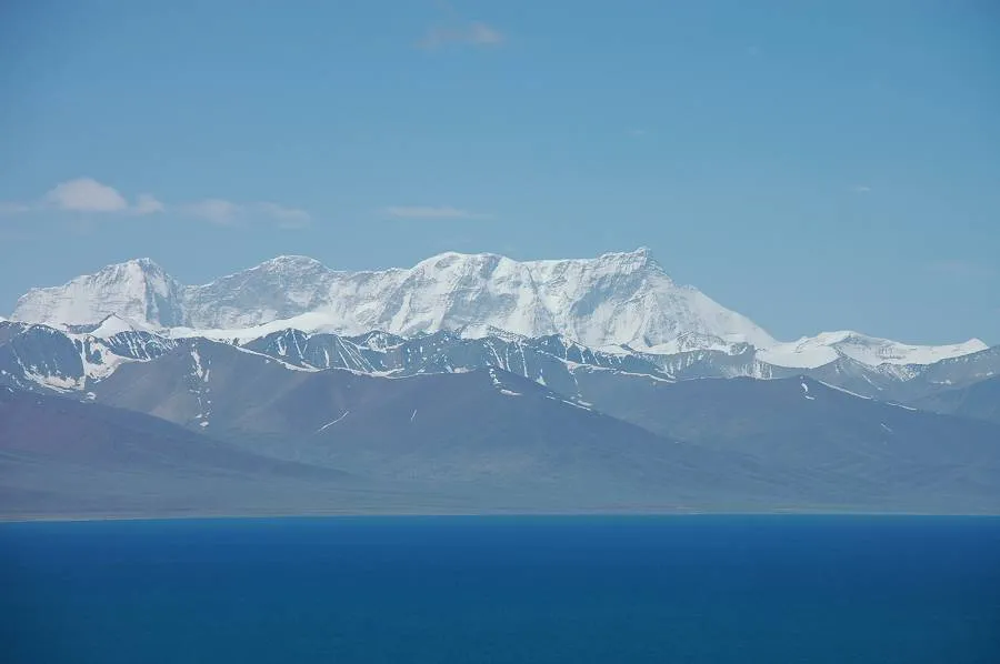 Mount Nyenchen Tanglha