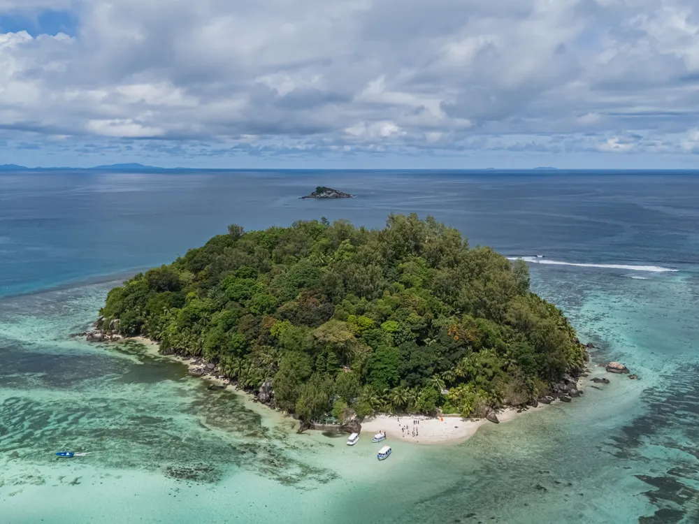 Moyenne Island