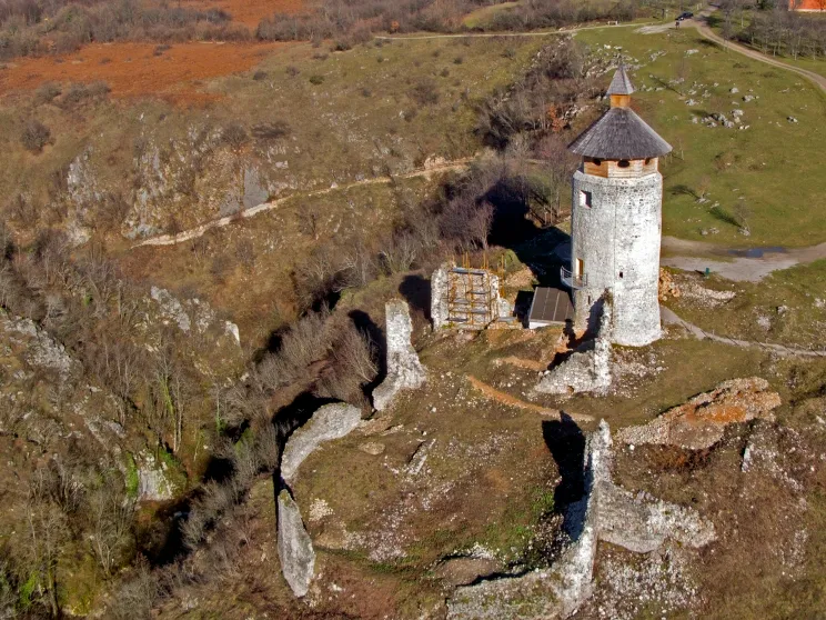 Drežnik Castle
